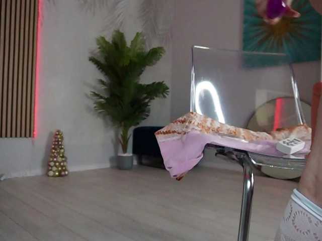 IceBlueBabe live cam on BongaCams