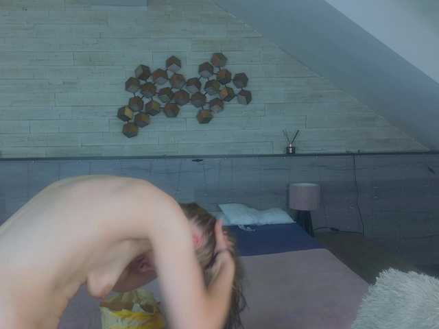 IceBlueBabe live cam on BongaCams