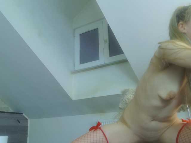 IceBlueBabe live cam on BongaCams
