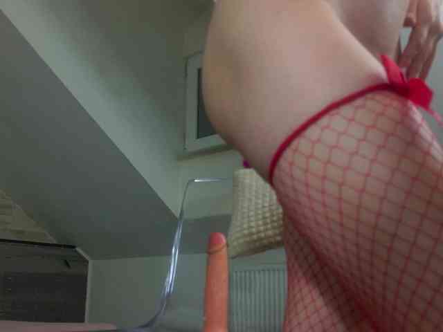 IceBlueBabe webcam