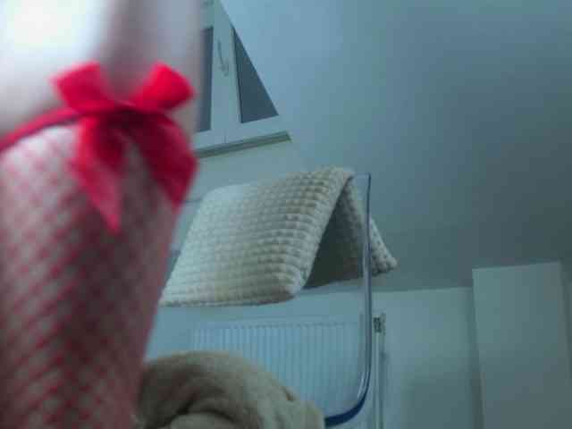 IceBlueBabe webcam