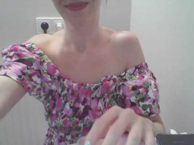 AnnaDear live cam on BongaCams