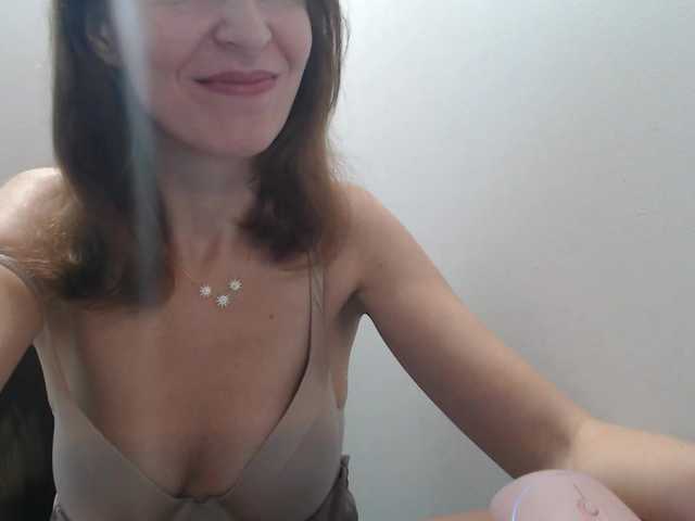 AnnaDear live cam on BongaCams