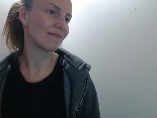 AnnaDear, live now on BongaCams