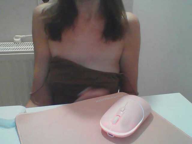 AnnaDear live cam on BongaCams
