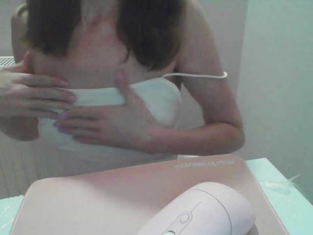 AnnaDear live cam on BongaCams