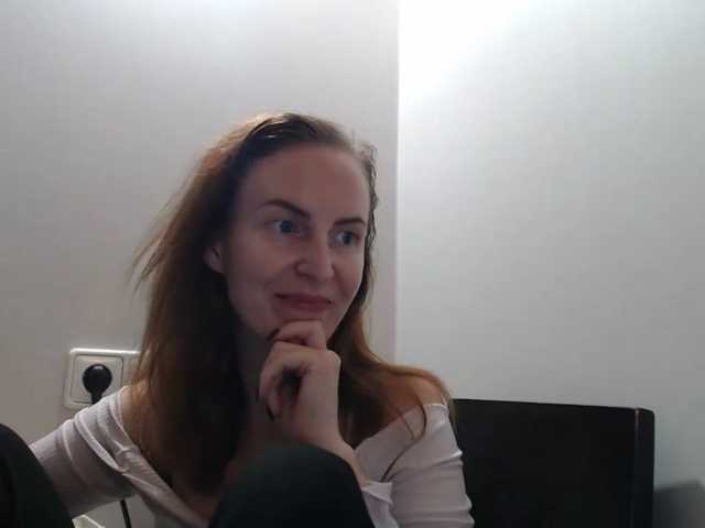 AnnaDear, en vivo ahora en BongaCams