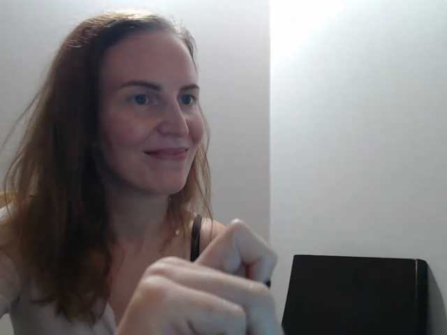 AnnaDear, en vivo ahora en BongaCams