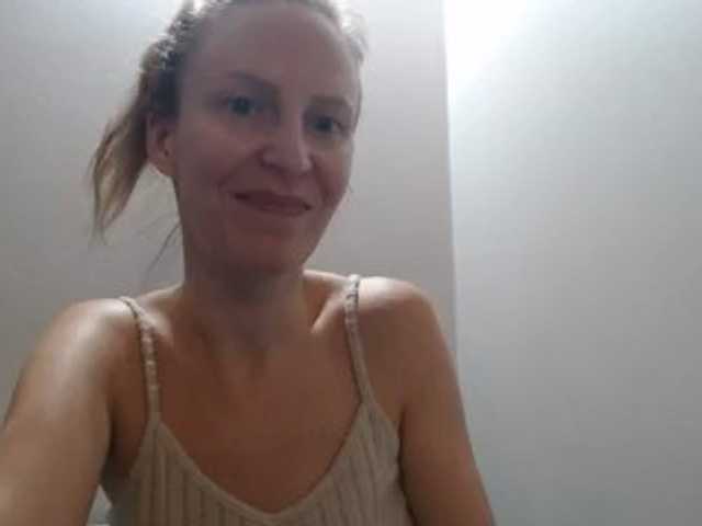 AnnaDear live cam on BongaCams