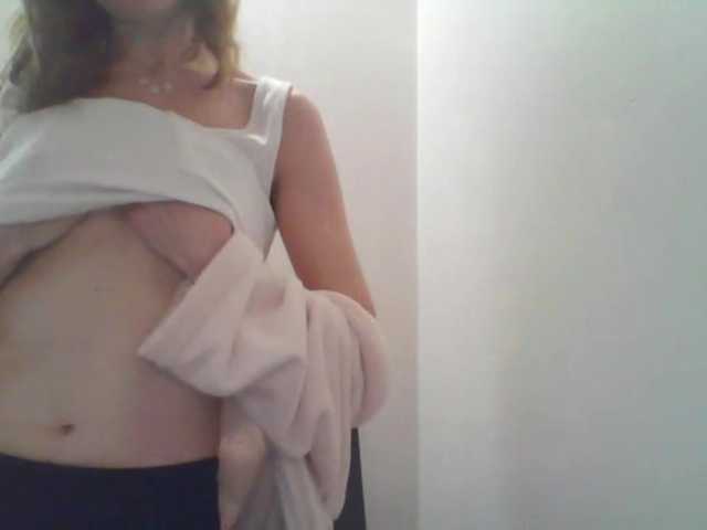 AnnaDear live cam on BongaCams