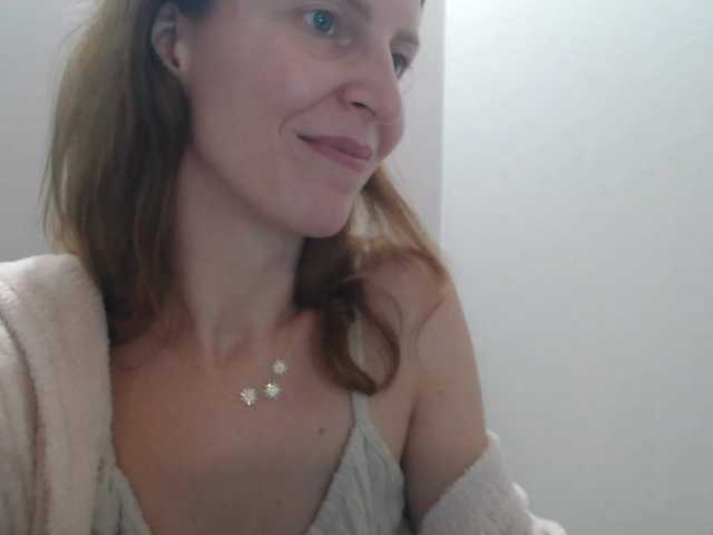 AnnaDear live cam preview