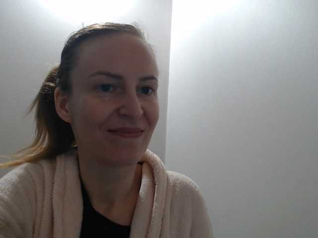 AnnaDear live cam on BongaCams