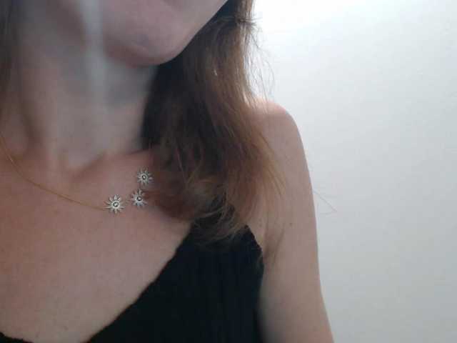 AnnaDear live cam on BongaCams