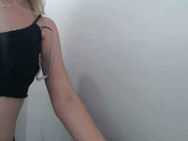 AnnaDear live cam on BongaCams