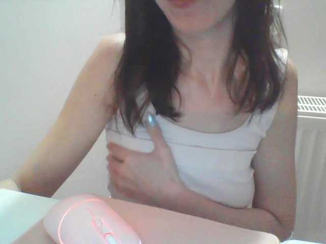 AnnaDear live webcam show
