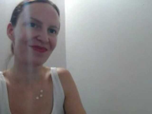 AnnaDear live cam on BongaCams