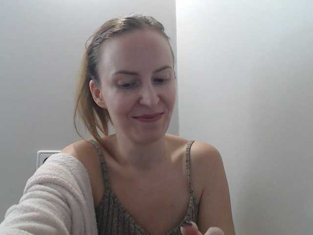AnnaDear live cam preview