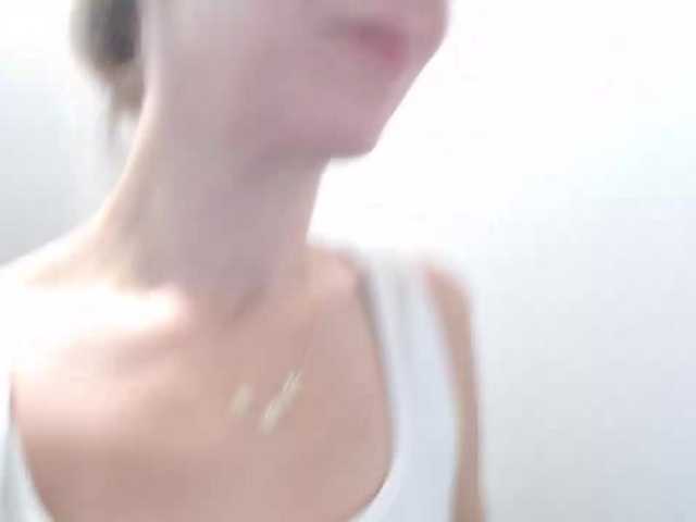 AnnaDear live cam on BongaCams