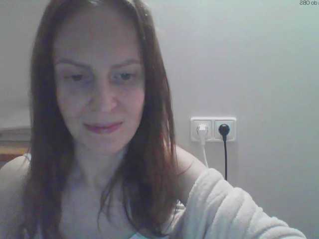 AnnaDear, 28 y/o - Live Cam on BongaCams