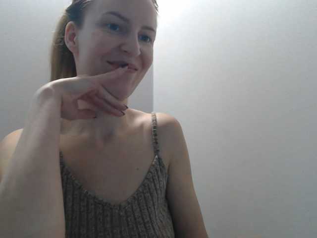 AnnaDear live cam on BongaCams