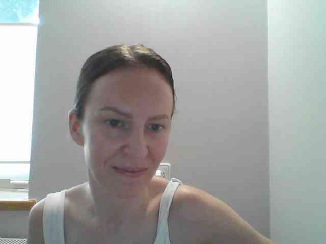 AnnaDear webcam