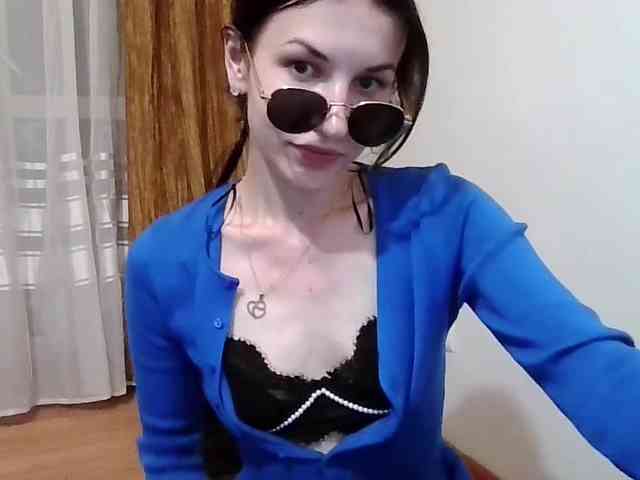 Model: AnnaDear