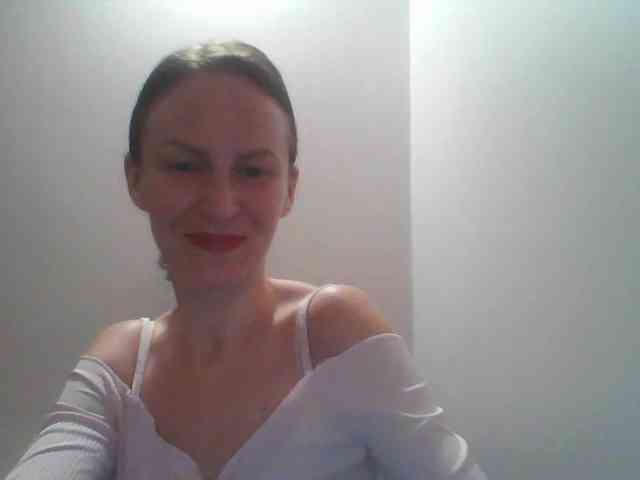 AnnaDear webcam