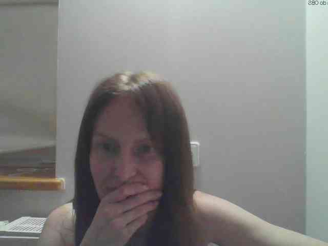 AnnaDear Live Webcam on BongaCams