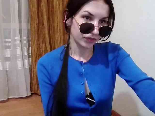 AnnaDear webcam