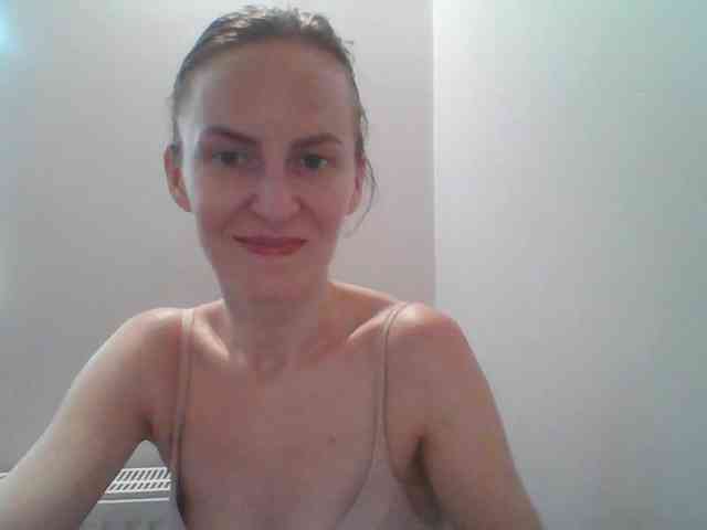 AnnaDear webcam
