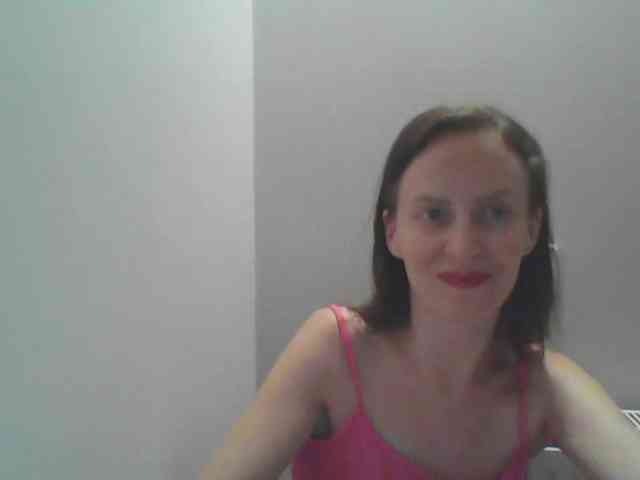 AnnaDear Live Webcam on BongaCams