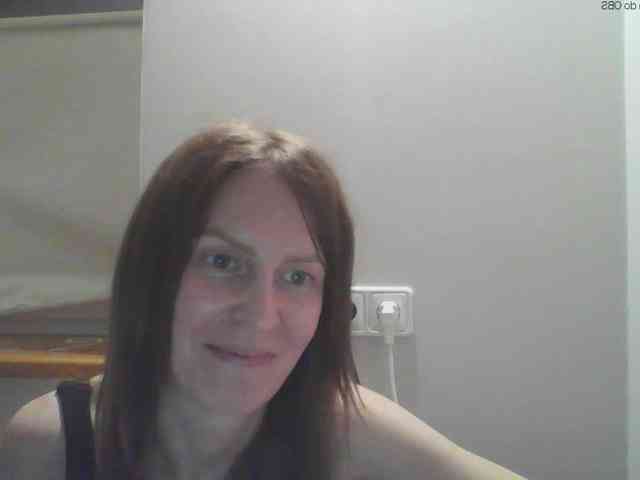 AnnaDear Live Webcam on BongaCams