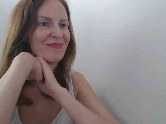 AnnaDear webcam