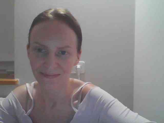 AnnaDear webcam
