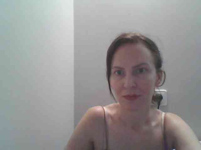 AnnaDear Live Webcam on BongaCams