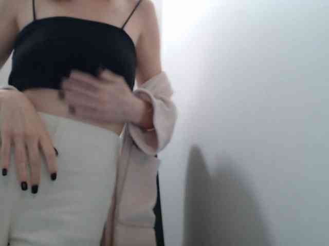 Model: AnnaDear