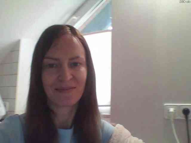 AnnaDear webcam