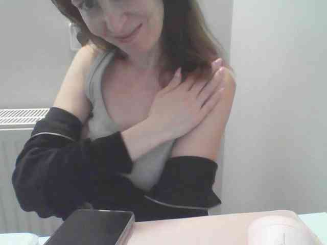 AnnaDear webcam