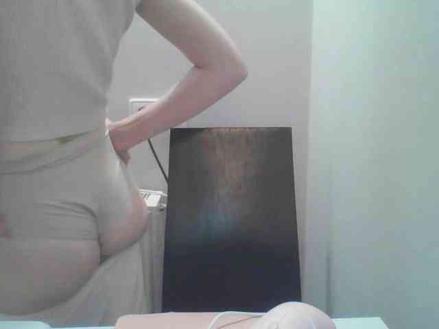 AnnaDear webcam