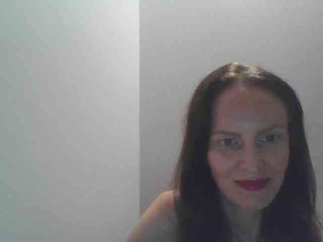 AnnaDear Live Webcam on BongaCams