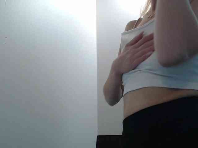 AnnaDear webcam