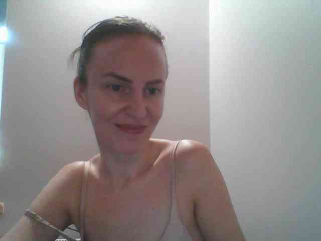AnnaDear webcam
