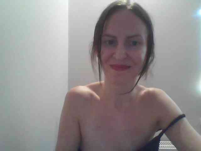 AnnaDear webcam