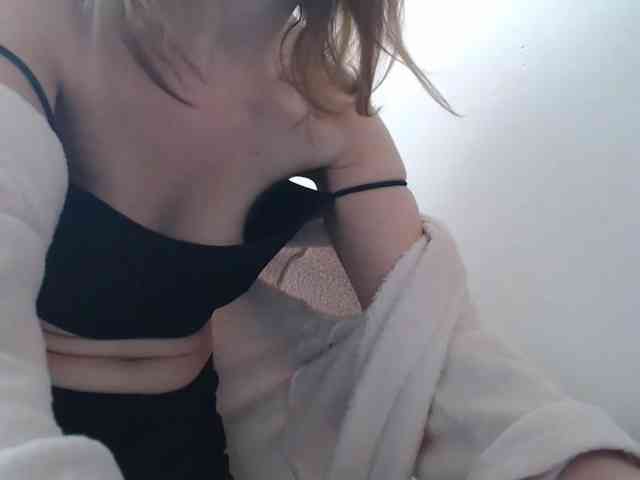 Model: AnnaDear
