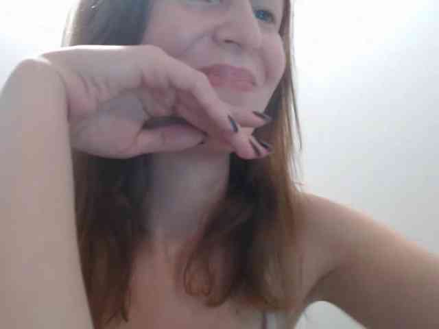 AnnaDear webcam