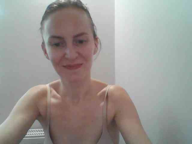 AnnaDear webcam
