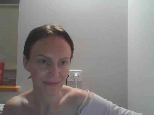 AnnaDear webcam