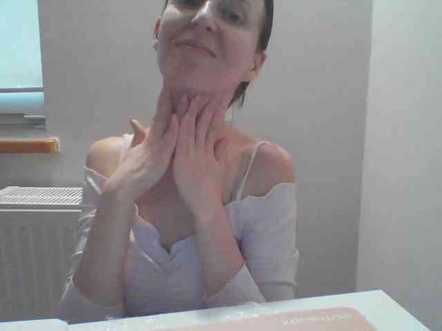AnnaDear webcam