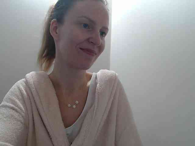 AnnaDear webcam