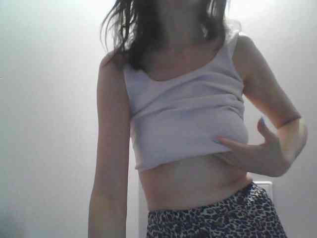AnnaDear webcam